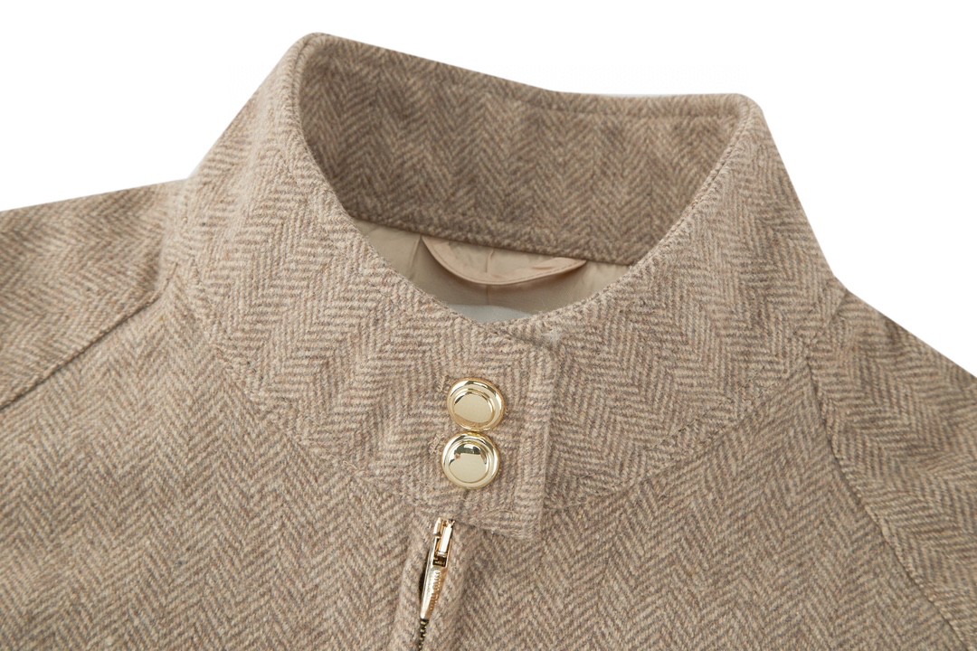 MIU MIU 缪缪 人字斜纹羊毛logo徽标拉链夹克 外套 长袖 卡其色 ML943-15PM-F0241-S-232