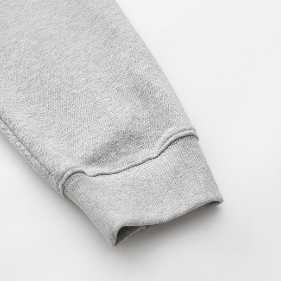 MIU MIU 缪缪 字母logo徽标套头连帽卫衣 长袖 外套 灰色 