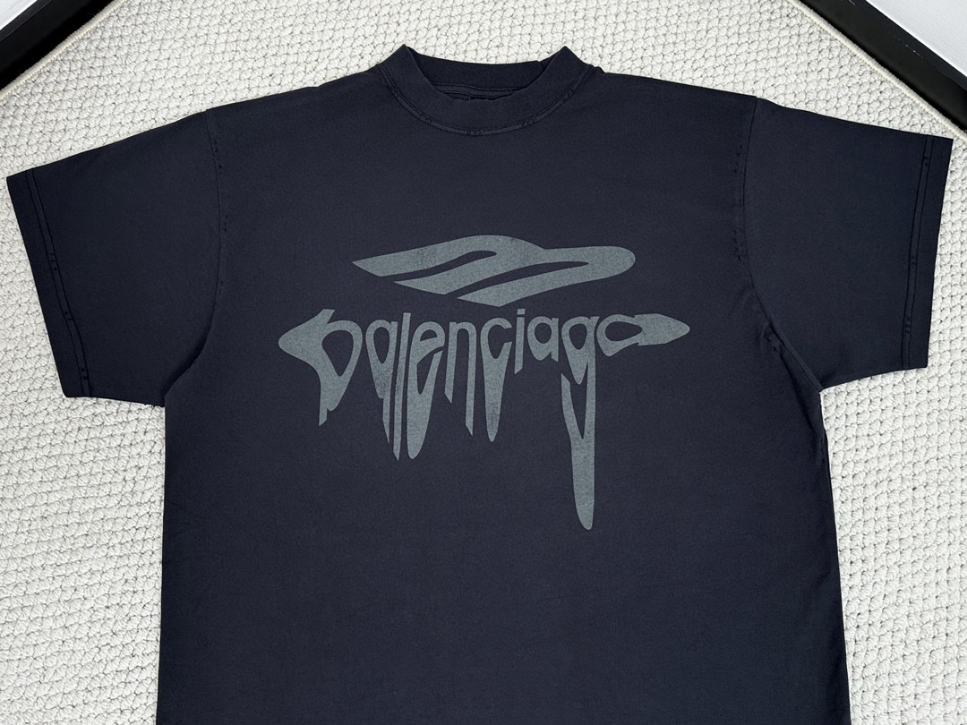 Balenciaga 巴黎世家 做旧破洞字母logo印花圆领短袖 T恤 夏季 白色 黑色 787349TRVS81013