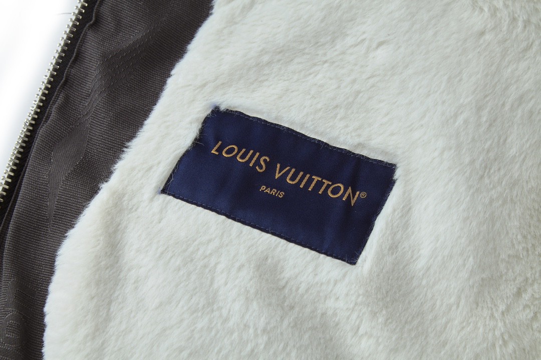 LOUIS VUITTON 路易威登 SKI滑雪系列 logo印花拉链连帽羽绒服 夹克 外套 长袖 暗绿色 1AGIRD