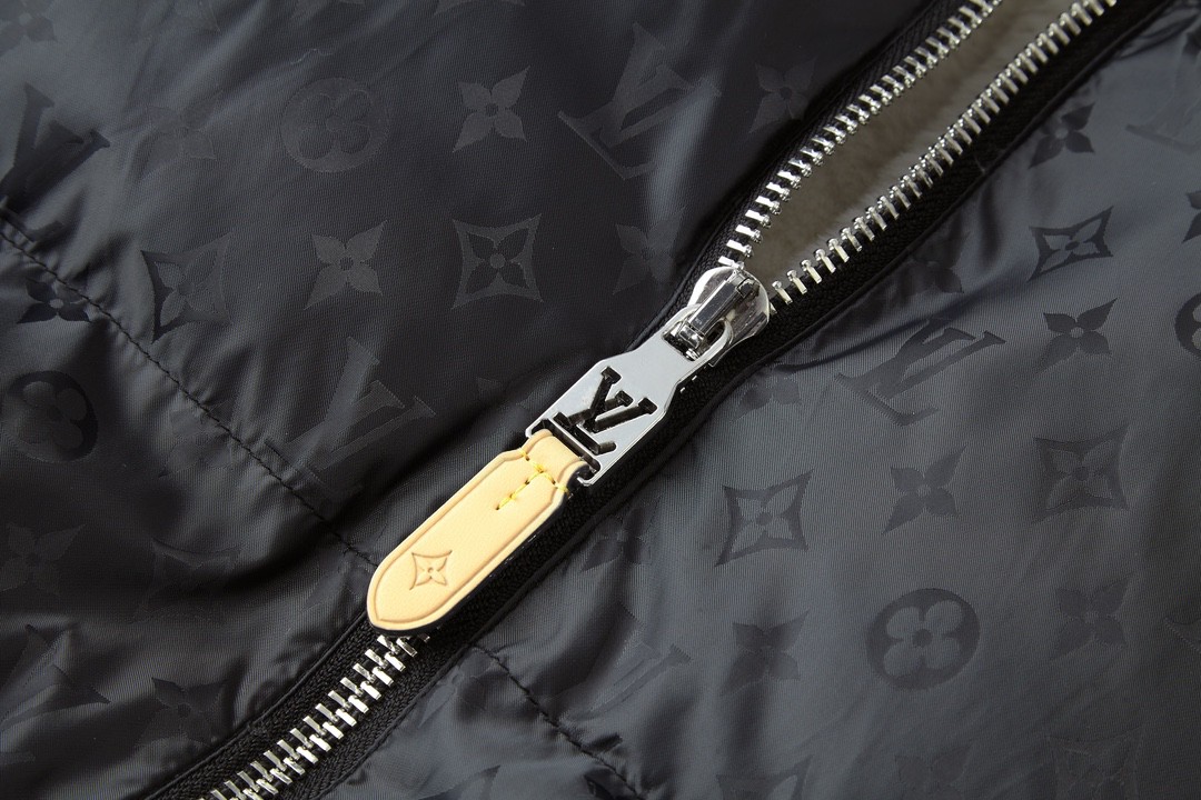 LOUIS VUITTON 路易威登 SKI滑雪系列 logo印花拉链连帽羽绒服 夹克 外套 长袖 暗绿色 1AGIRD