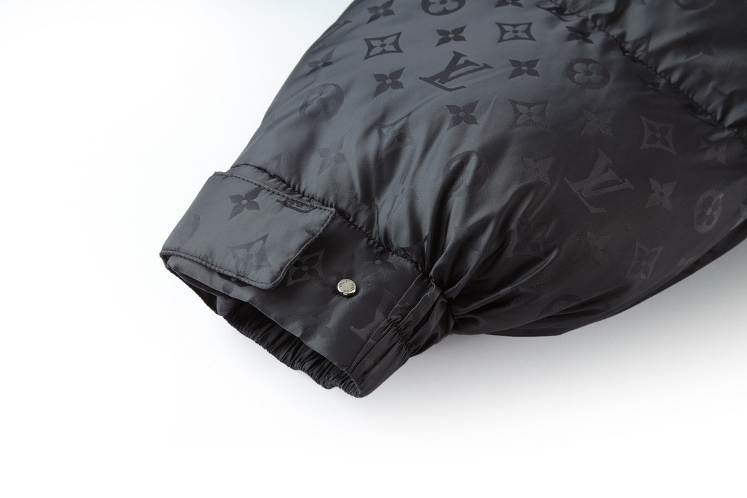 LOUIS VUITTON 路易威登 SKI滑雪系列 logo印花拉链连帽羽绒服 夹克 外套 长袖 暗绿色 1AGIRD