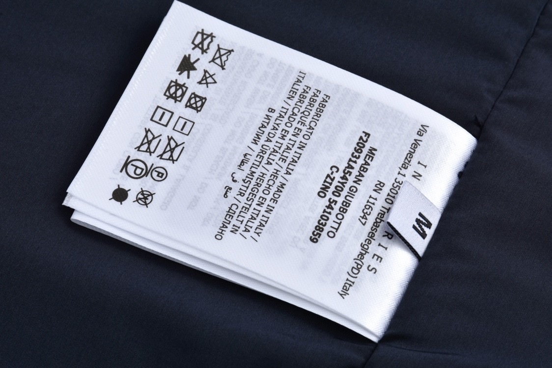 Moncler 蒙口 轻薄拉链连帽羽绒服 夹克 保暖 外套 蓝色