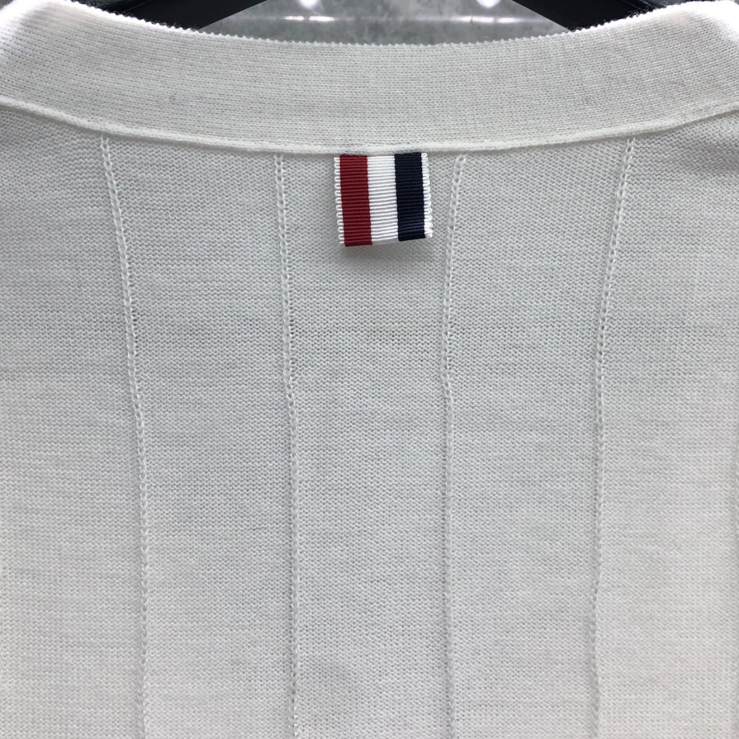 THOM BROWNE 反底坑条双袖红白蓝羊毛V领开衫 毛衣 针织衫 长袖 灰色 浅蓝色 藏青色 白色