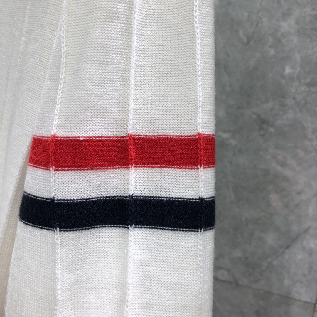 THOM BROWNE 反底坑条双袖红白蓝羊毛V领开衫 毛衣 针织衫 长袖 灰色 浅蓝色 藏青色 白色