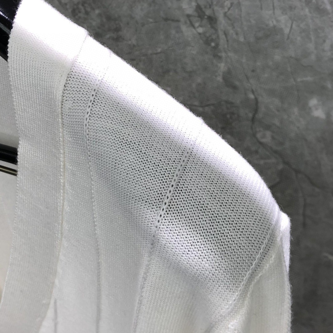 THOM BROWNE 反底坑条双袖红白蓝羊毛V领开衫 毛衣 针织衫 长袖 灰色 浅蓝色 藏青色 白色