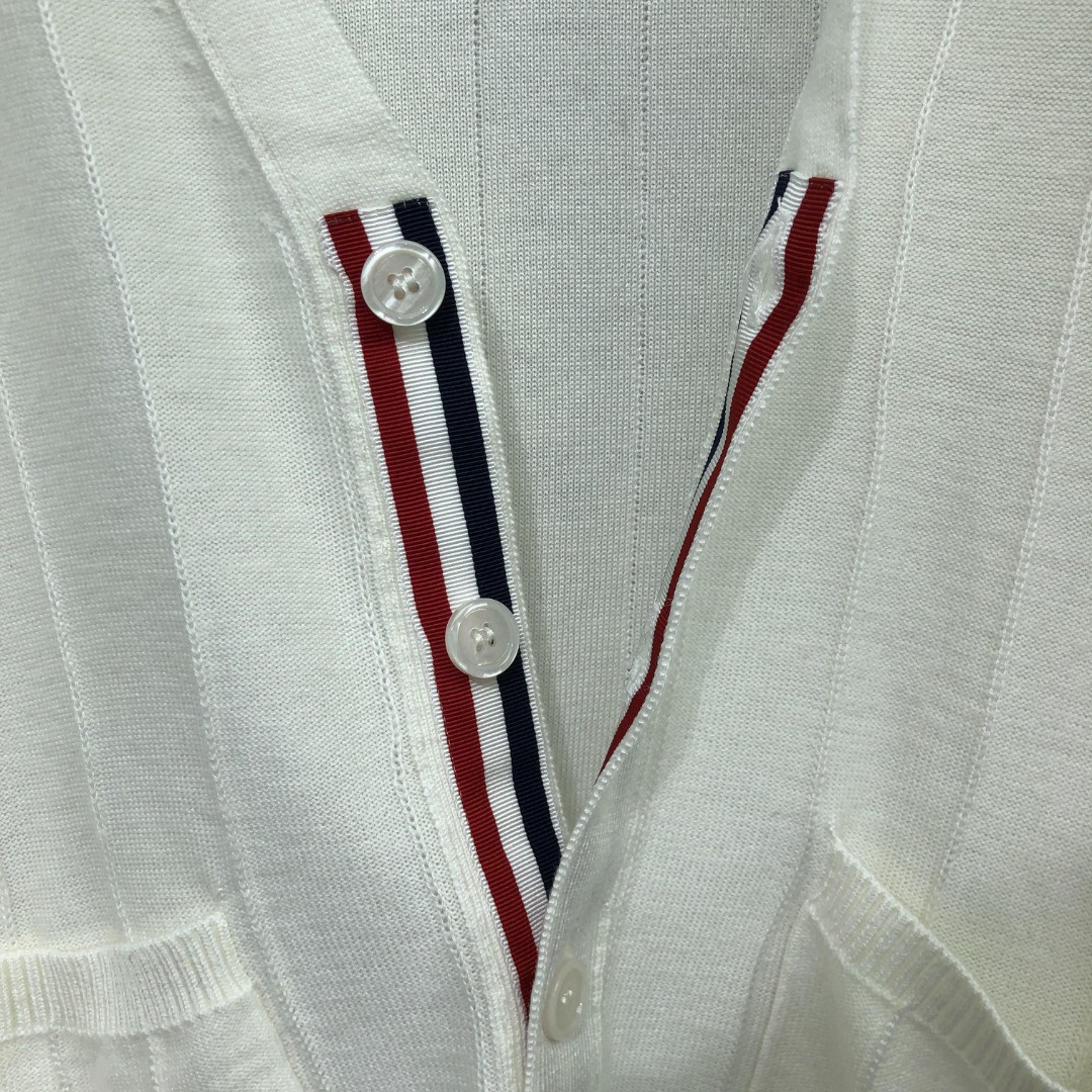 THOM BROWNE 反底坑条双袖红白蓝羊毛V领开衫 毛衣 针织衫 长袖 灰色 浅蓝色 藏青色 白色