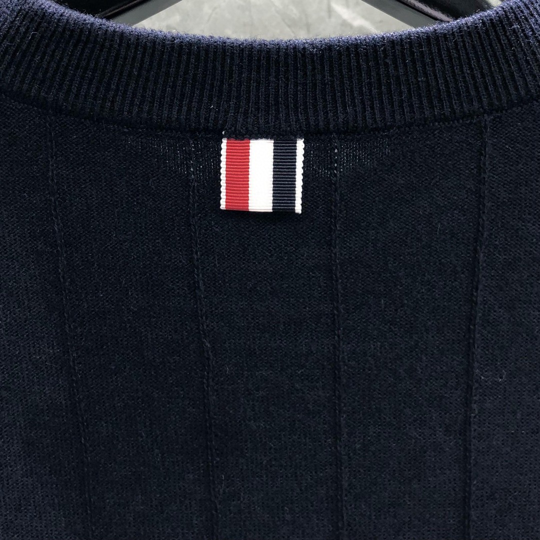 THOM BROWNE 反底坑条双袖红白蓝羊毛圆领毛衣 针织衫 长袖 灰色 白色 藏青色