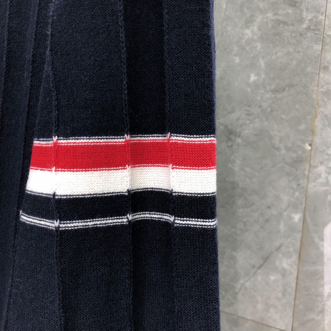THOM BROWNE 反底坑条双袖红白蓝羊毛圆领毛衣 针织衫 长袖 灰色 白色 藏青色