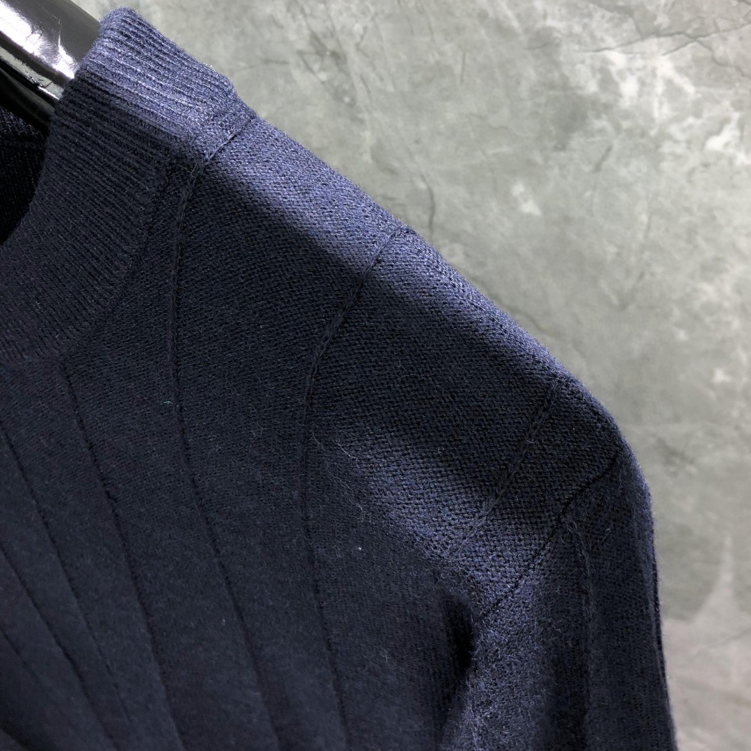 THOM BROWNE 反底坑条双袖红白蓝羊毛圆领毛衣 针织衫 长袖 灰色 白色 藏青色