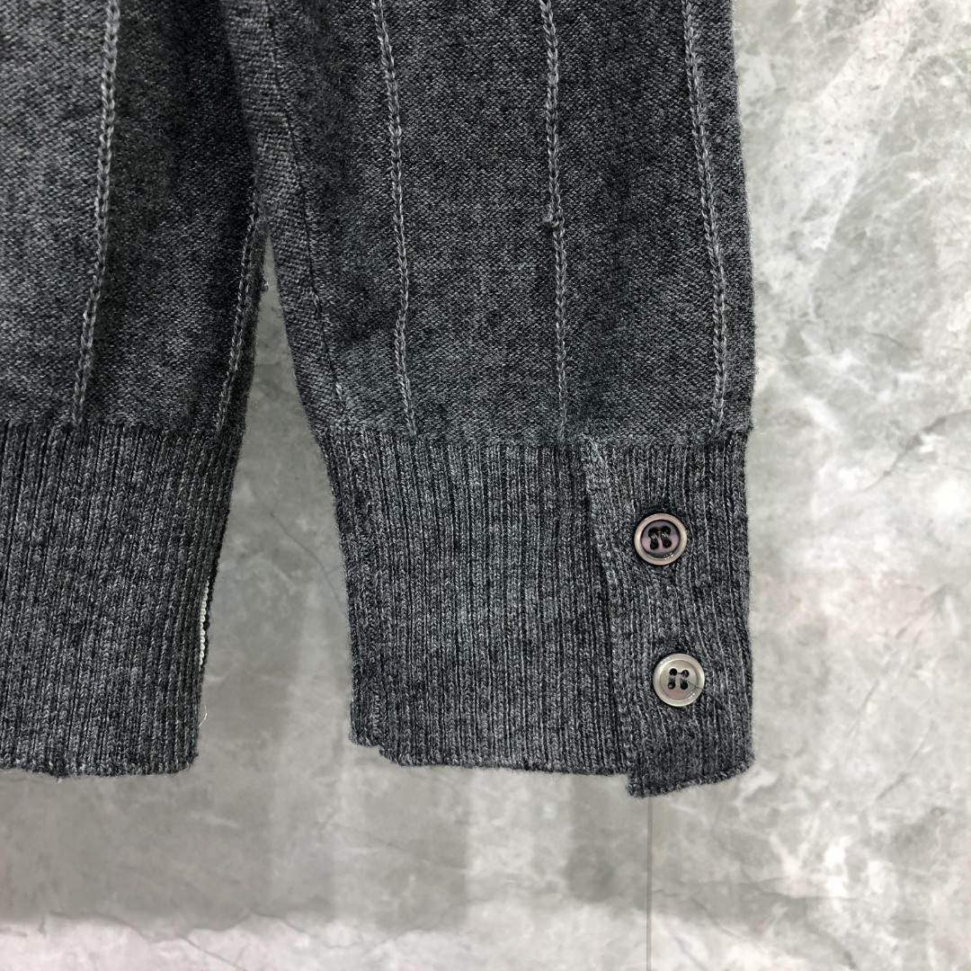 THOM BROWNE 反底坑条双袖红白蓝羊毛圆领毛衣 针织衫 长袖 灰色 白色 藏青色