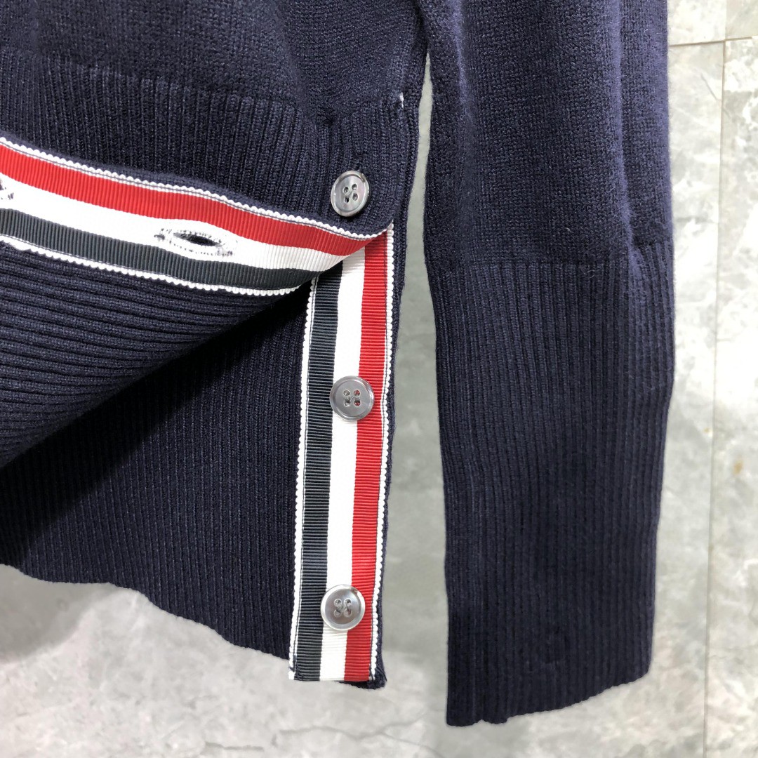 THOM BROWNE 小狗印花V领开衫 毛衣 针织衫 长袖 海军蓝 MKC524A-Y1030-415