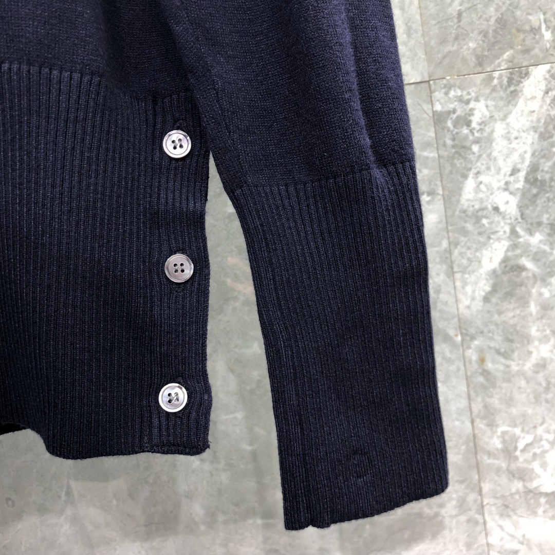 THOM BROWNE 小狗印花V领开衫 毛衣 针织衫 长袖 海军蓝 MKC524A-Y1030-415