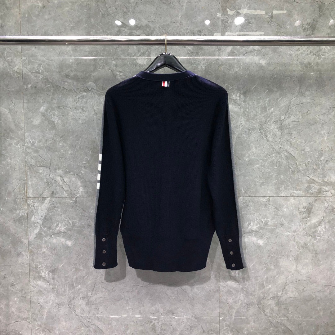 THOM BROWNE 前后拼接V领开衫 毛衣 针织衫 长袖 灰色