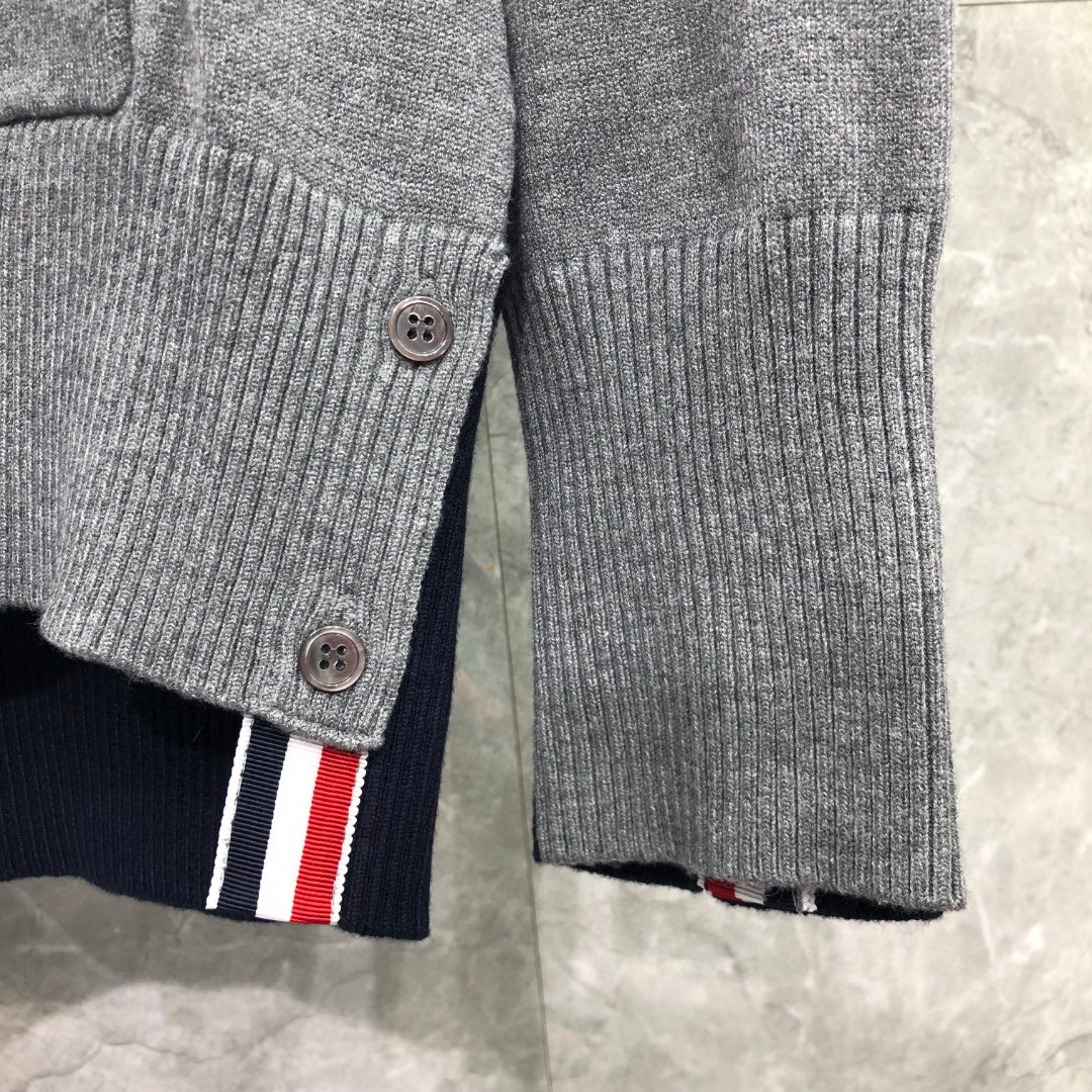 THOM BROWNE 前后拼接V领开衫 毛衣 针织衫 长袖 灰色