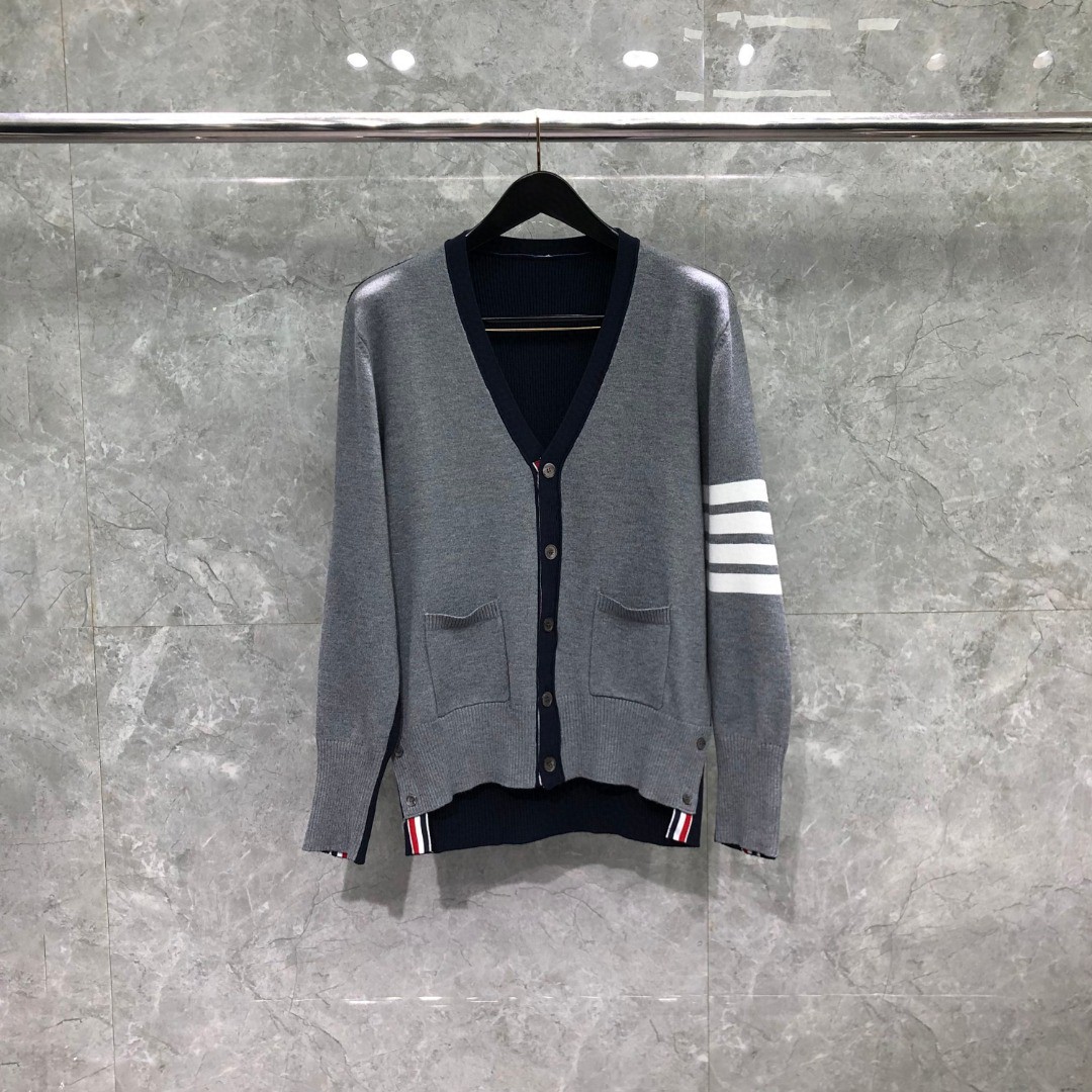 THOM BROWNE 前后拼接V领开衫 毛衣 针织衫 长袖 灰色