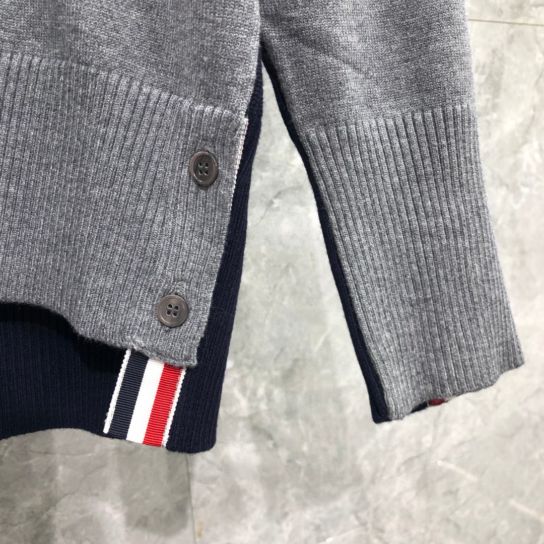 [Copy]THOM BROWNE 前后拼接V领开衫 毛衣 针织衫 长袖 灰色