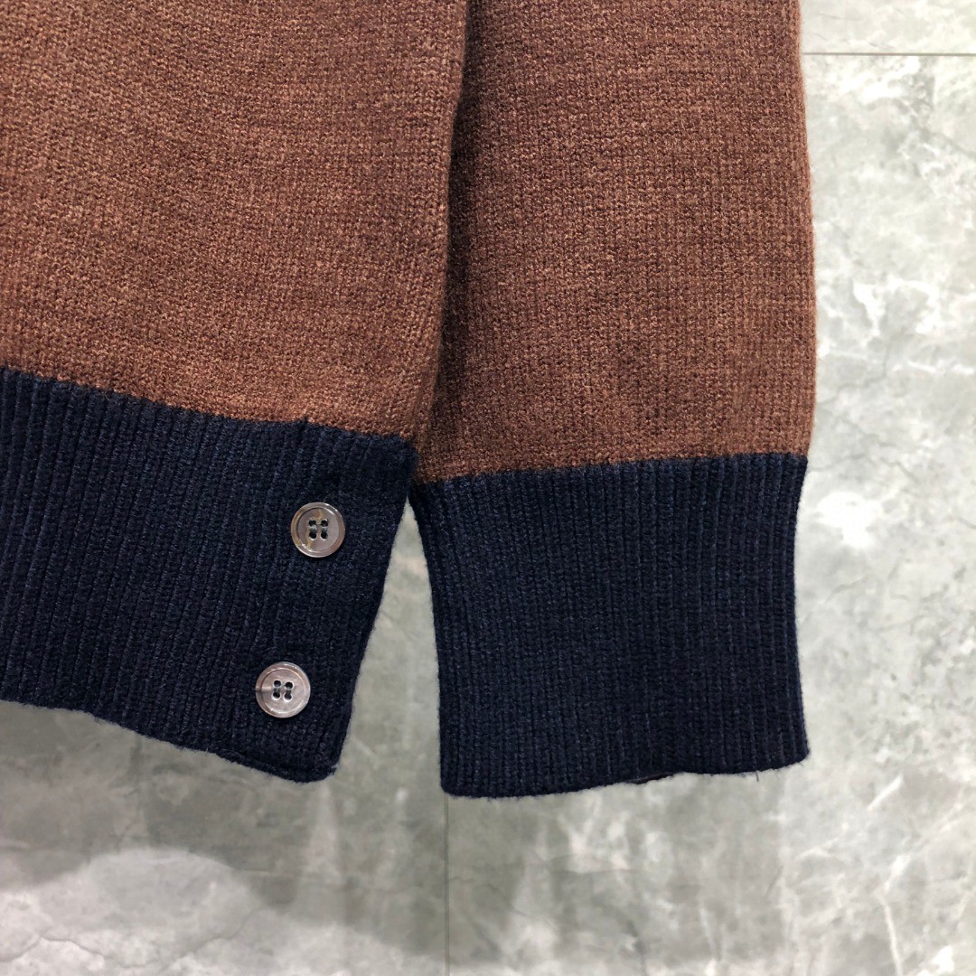 THOM BROWNE 经典四杠圆领毛衣 针织衫 长袖 驼色 白色 