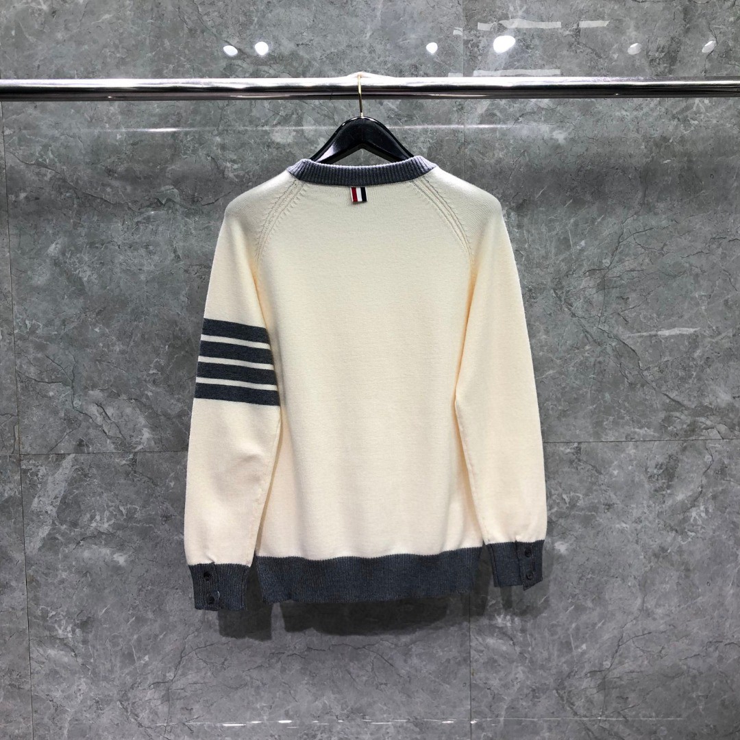 THOM BROWNE 经典四杠圆领毛衣 针织衫 长袖 驼色 白色 