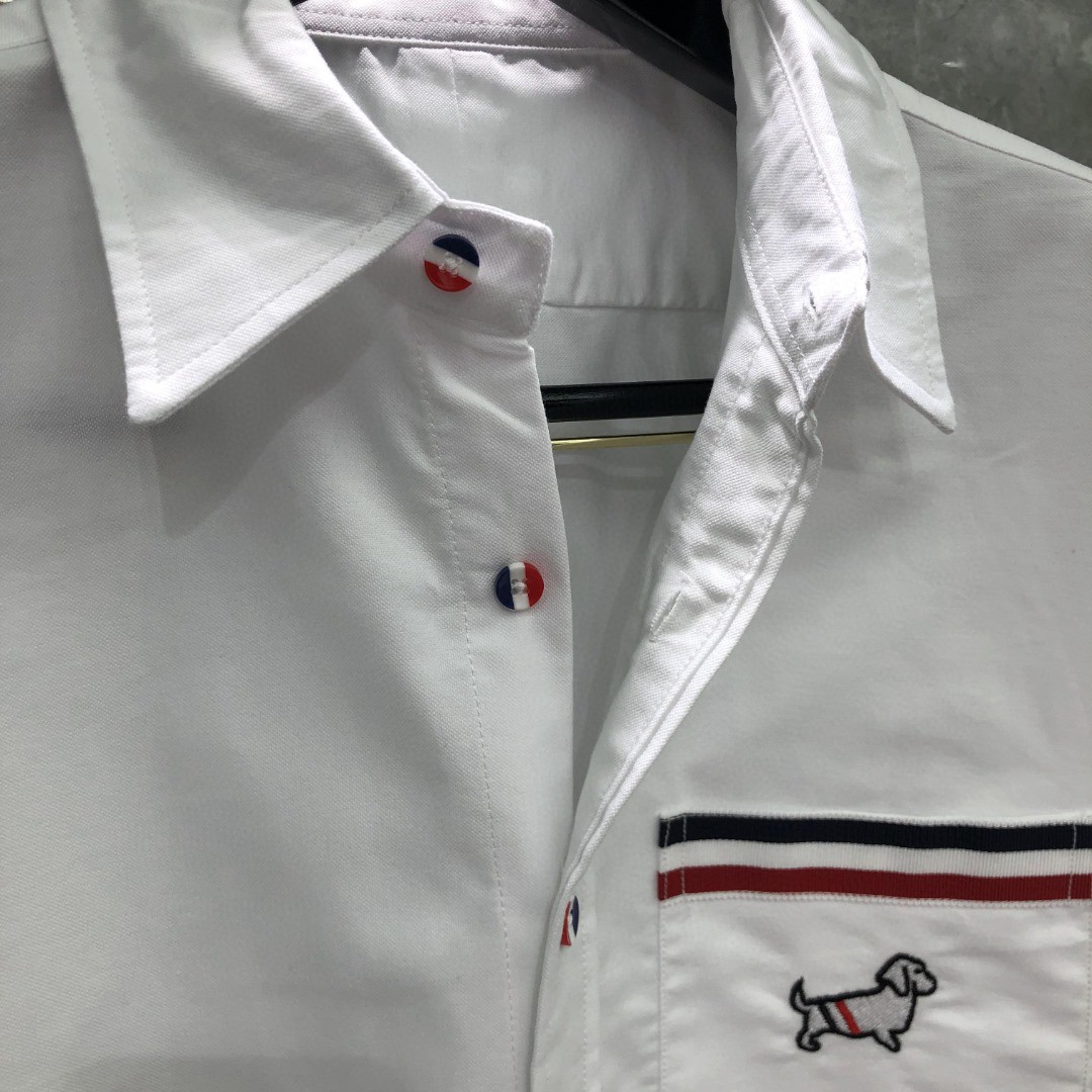 THOM BROWNE 黑色四杠口袋刺绣小狗图案单排扣衬衫 外套 长袖 白色