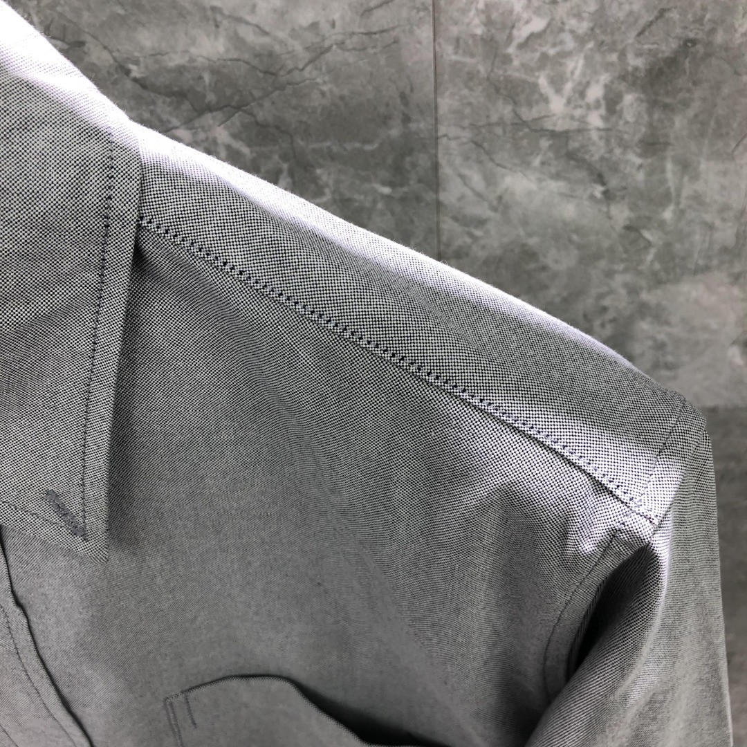 THOM BROWNE 领中织带单排扣衬衫 外套 长袖 灰色