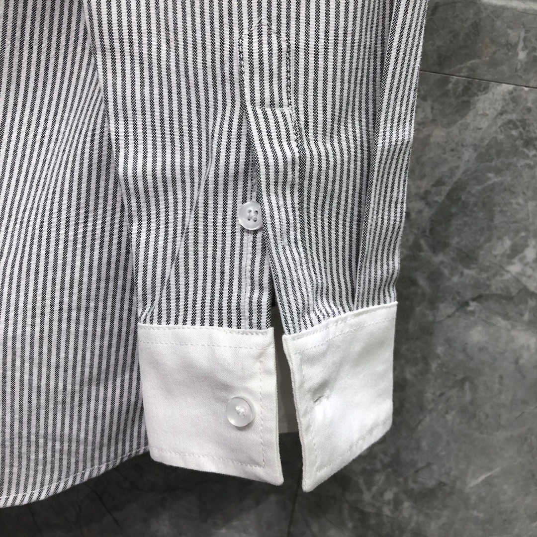 THOM BROWNE 袖口拼色条纹单排扣衬衫 外套 长袖 蓝色 灰色