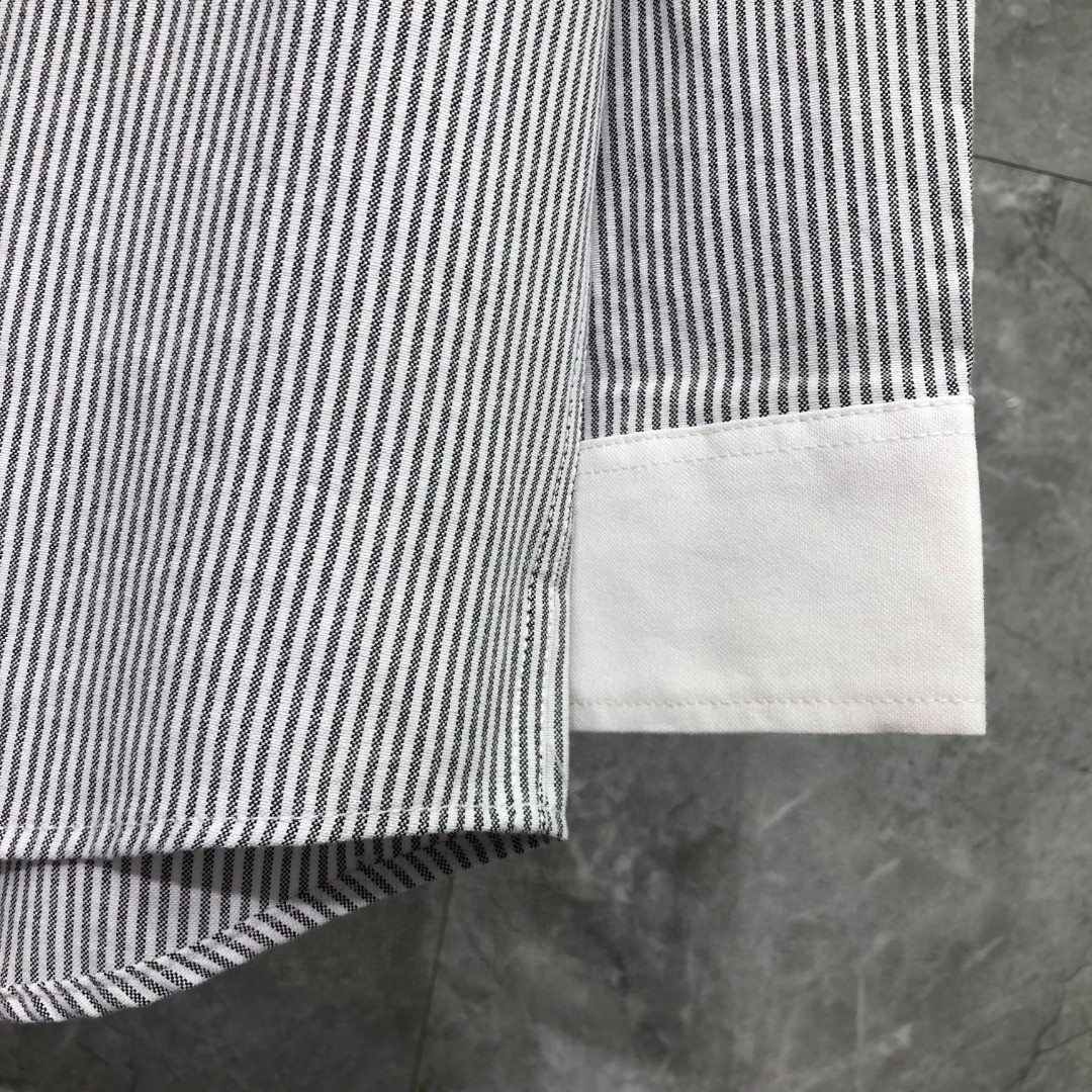 THOM BROWNE 袖口拼色条纹单排扣衬衫 外套 长袖 蓝色 灰色