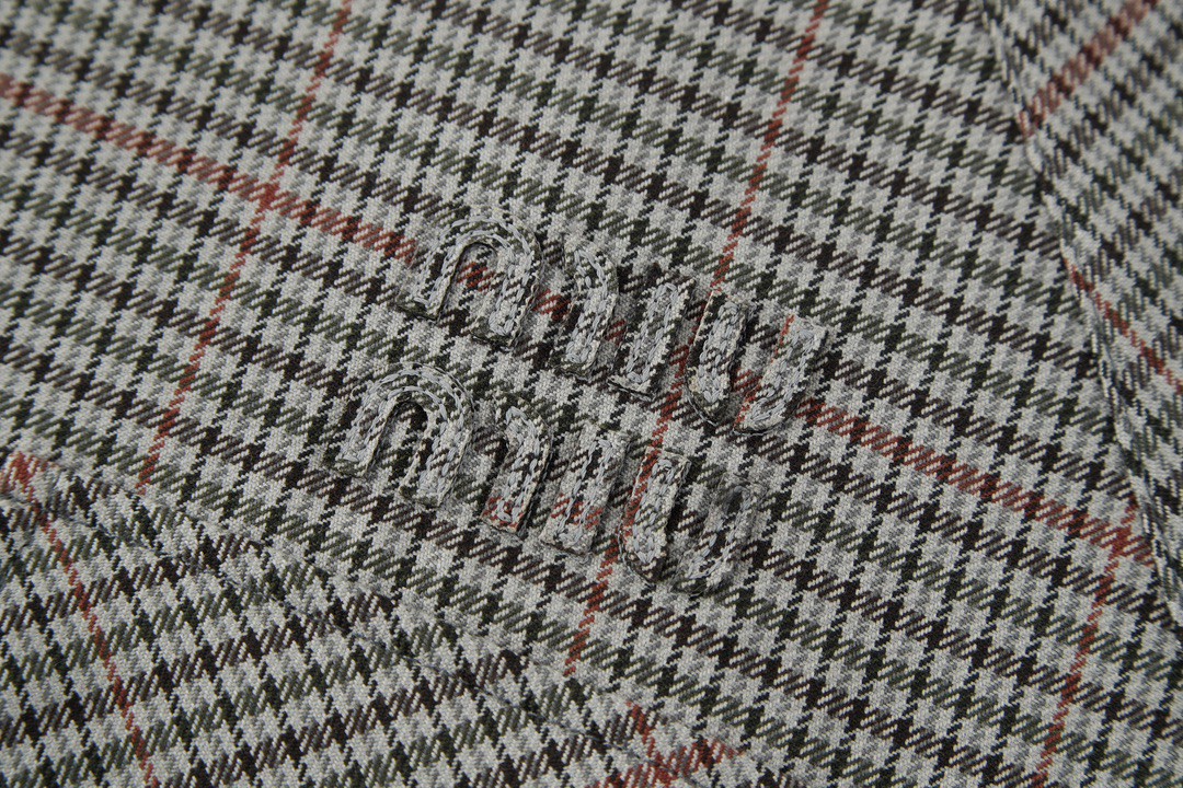 MIU MIU 缪缪 千鸟格logo徽标羊毛拉链夹克 外套 长袖 灰色 ML943-15PK-F0480-S-232