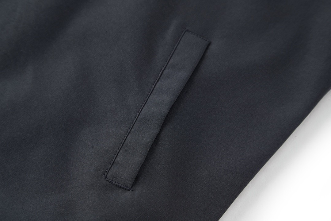 MIU MIU 缪缪 logo徽标拉链飞行员夹克 外套 长袖 