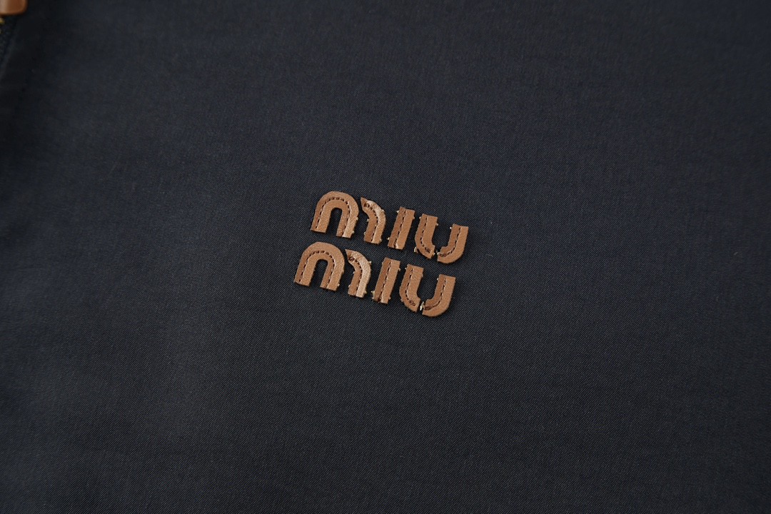 MIU MIU 缪缪 logo徽标拉链飞行员夹克 外套 长袖 