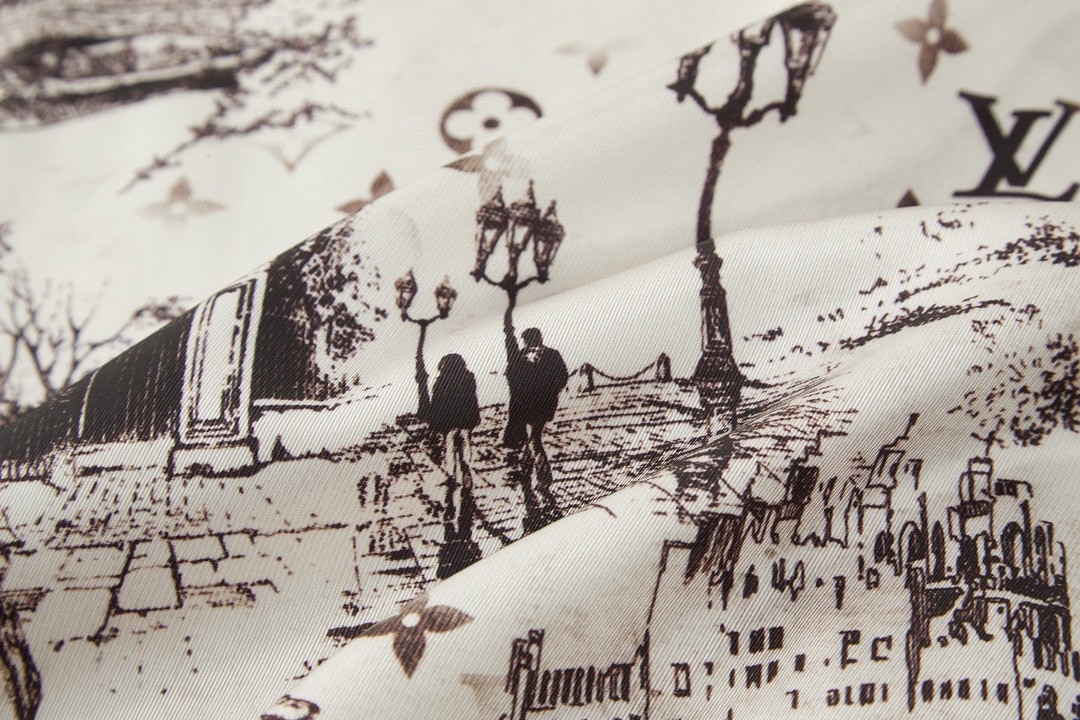 LOUIS VUITTON 路易威登 logo满印蚕丝衬衫 长袖 卡其色 1AGJN1