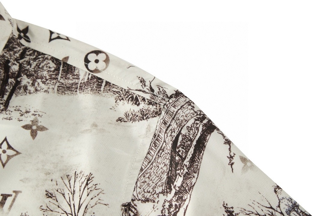 LOUIS VUITTON 路易威登 logo满印蚕丝衬衫 长袖 卡其色 1AGJN1