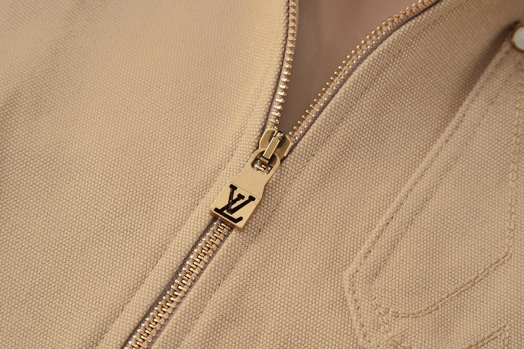LOUIS VUITTON 路易威登 logo字母口袋拉链工装夹克 外套 长袖 杏色 1AGITA