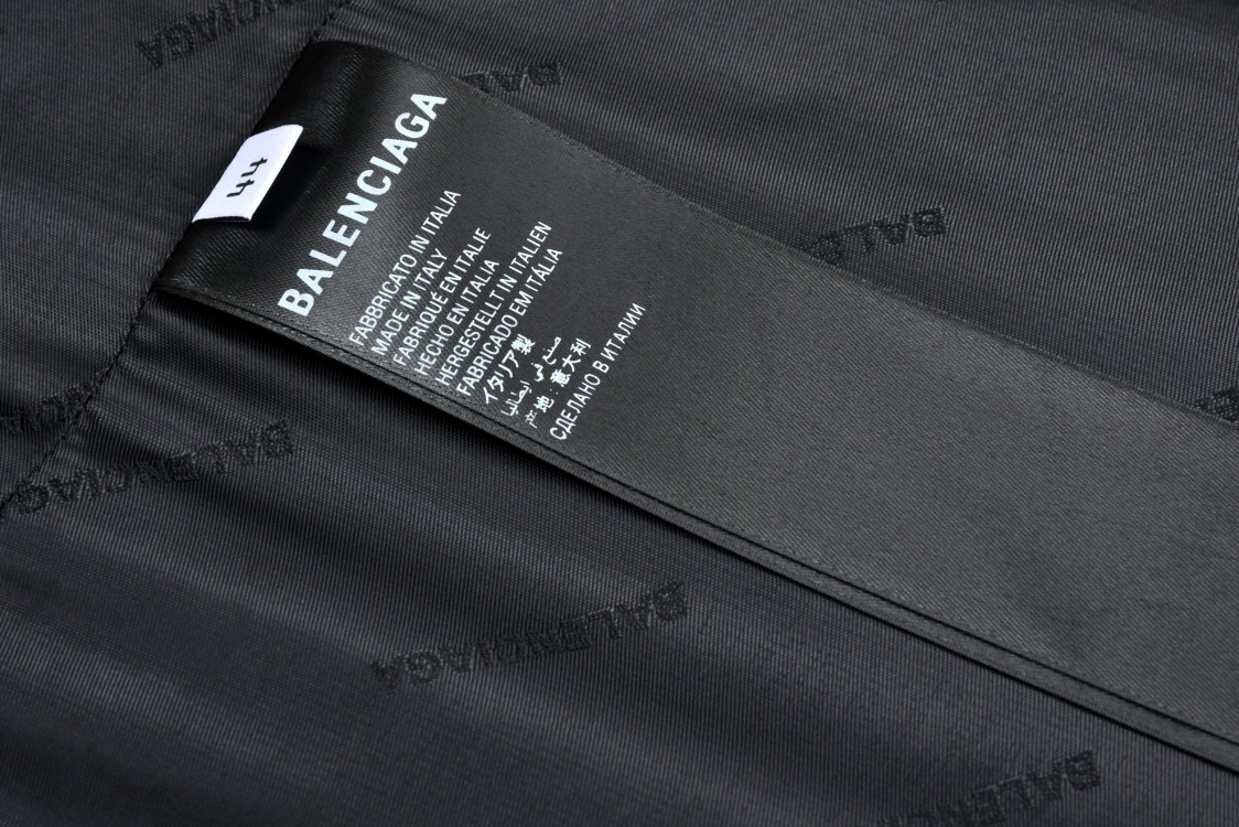 Balenciaga 巴黎世家 铆钉穿刺皮衣夹克 外套 长袖 黑色 794415TOS141000