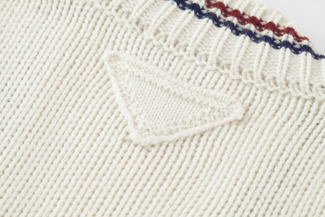 PRADA 普拉达 红蓝条拼色羊毛开衫 针织衫 毛衣 外套 长袖 白色