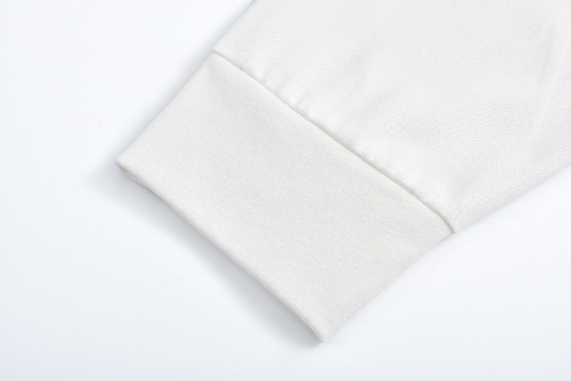 MIU MIU 缪缪 刺绣字母logo圆领T恤 长袖 黑色 白色