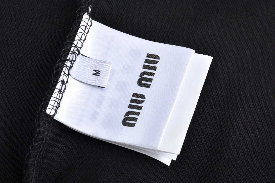 MIU MIU 缪缪 刺绣字母logo圆领T恤 长袖 黑色 白色