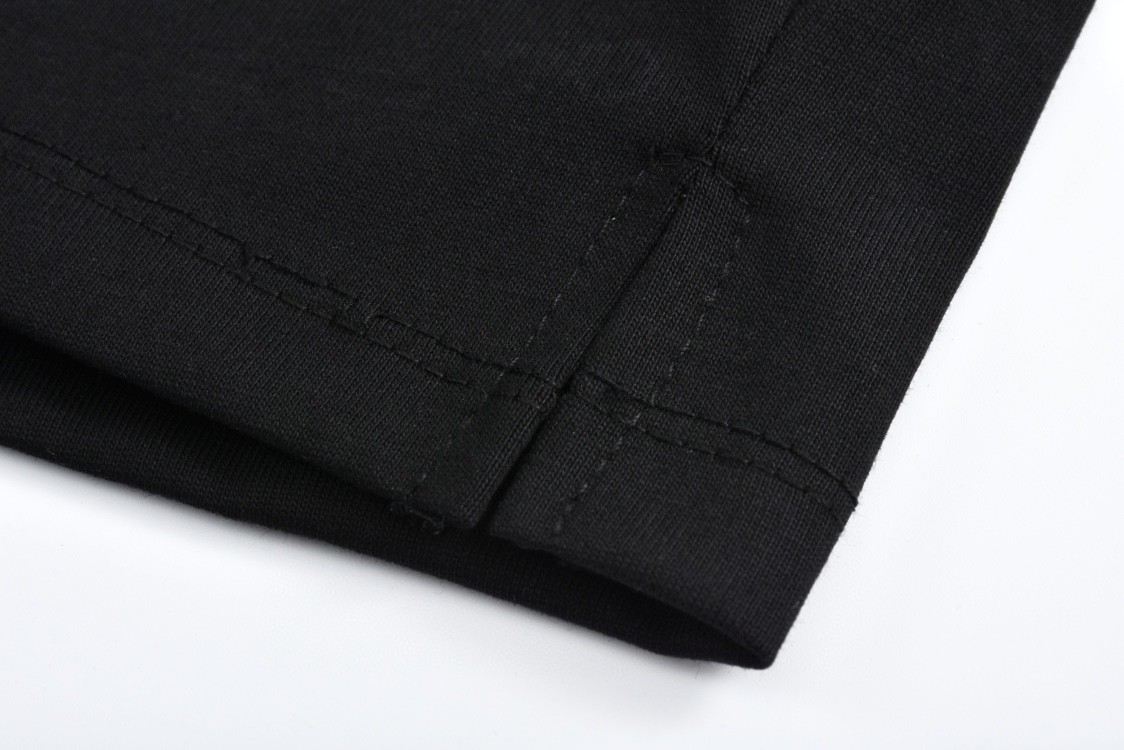 MIU MIU 缪缪 刺绣字母logo圆领T恤 长袖 黑色 白色