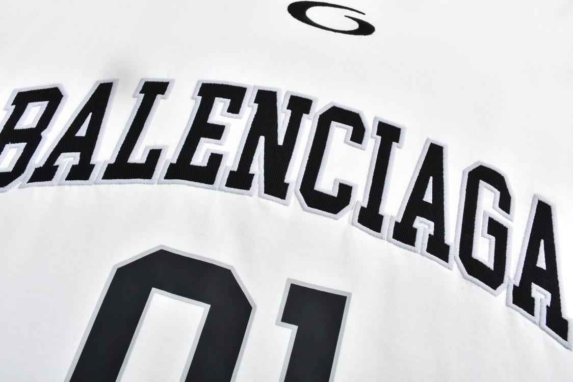 Balenciaga 巴黎世家 字母logo篮球01号印花T恤 长袖 白色
