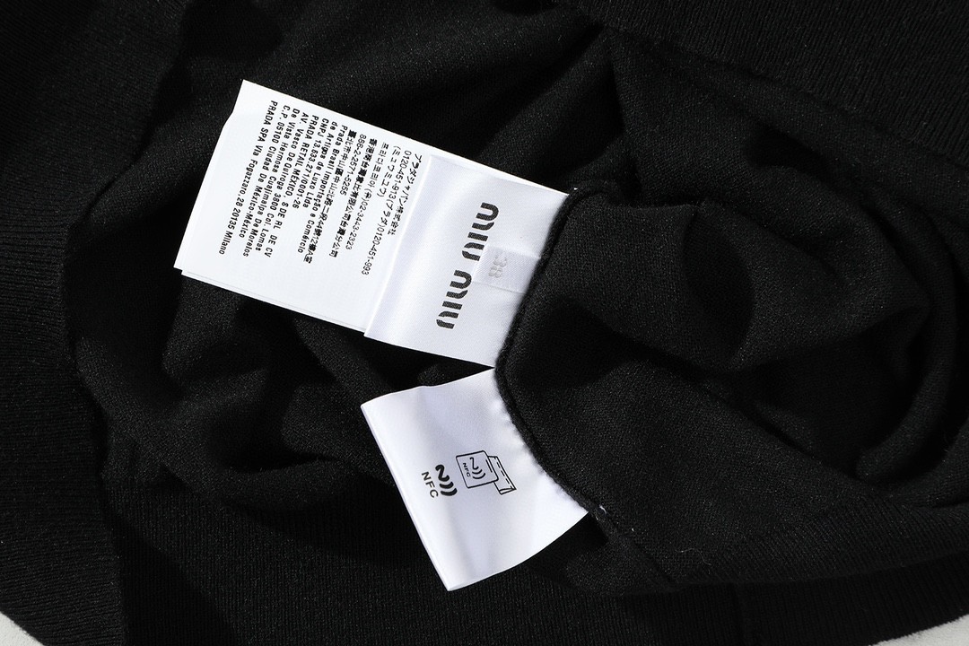 MIU MIU 字母logo徽标羊毛Polo衫 短袖 T恤 夏季 黑色 