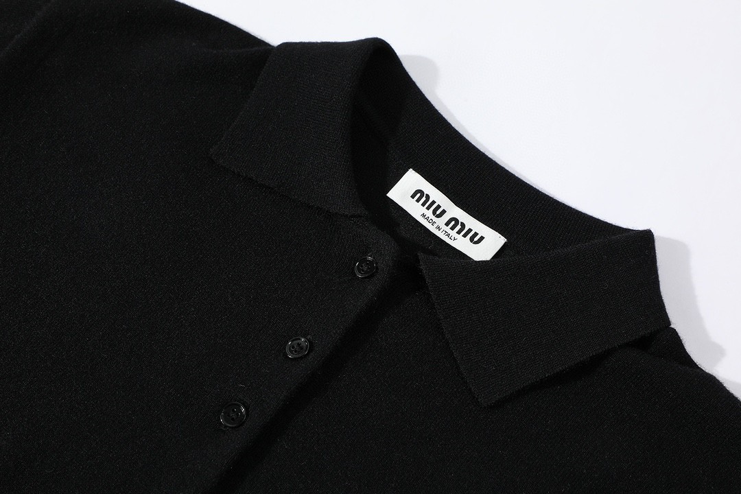 MIU MIU 字母logo徽标羊毛Polo衫 短袖 T恤 夏季 黑色 
