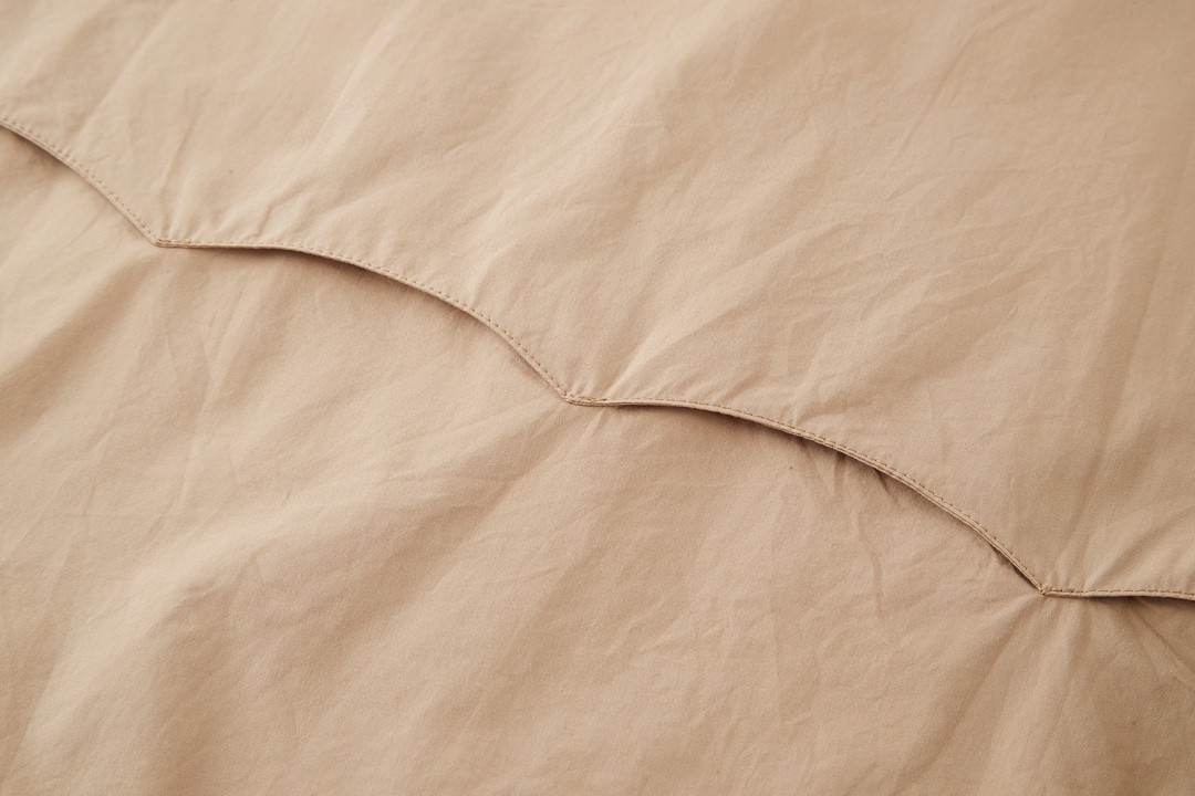 MIU MIU 缪缪 纯色logo徽标夹克 外套 长袖 卡其色