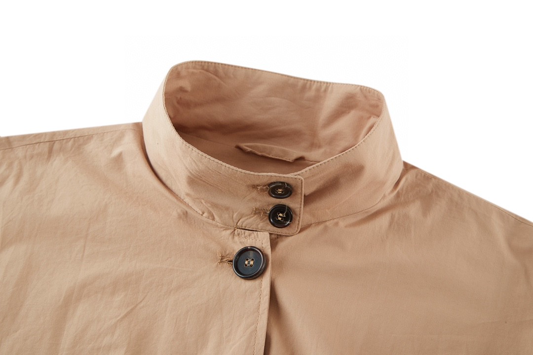 MIU MIU 缪缪 纯色logo徽标夹克 外套 长袖 卡其色