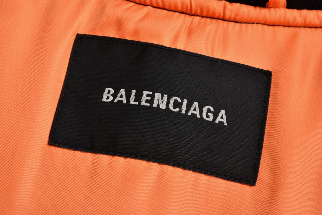 Balenciaga 巴黎世家 黄胶带字母logo印花连帽飞行员夹克 棉服 外套 长袖 黑色 791103TPO041000