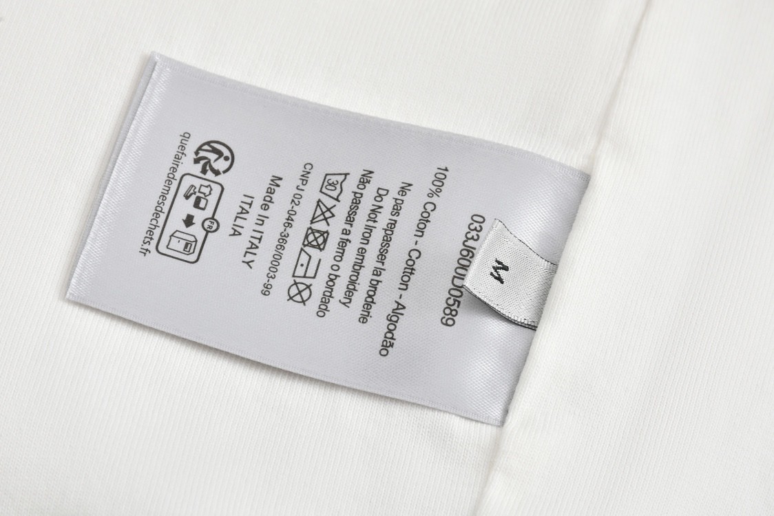 DIOR 迪奥 做旧破洞字母logo印花连帽卫衣 外套 长袖 白色 343J691A0878-C088