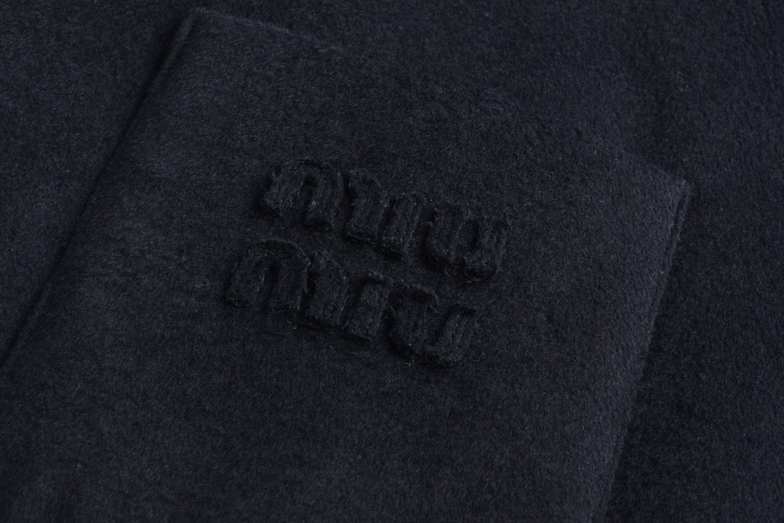 MIU MIU 缪缪 口袋logo徽标羊绒棉服 夹克 外套 长袖 灰色 海军蓝 ML855-13L9-F0031