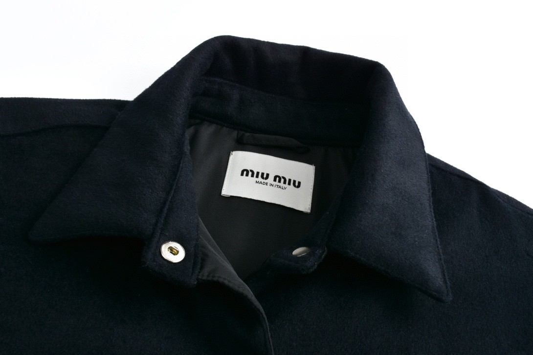 MIU MIU 缪缪 口袋logo徽标羊绒棉服 夹克 外套 长袖 灰色 海军蓝 ML855-13L9-F0031