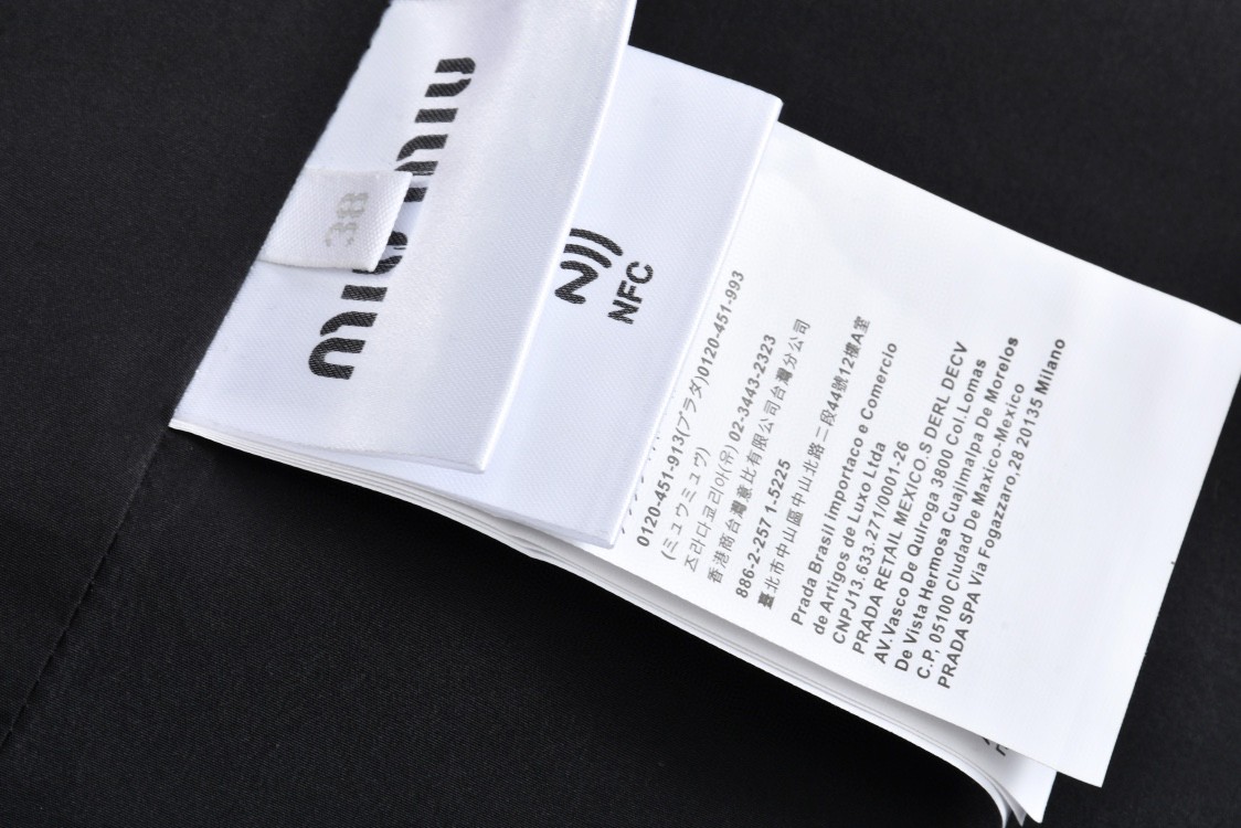 MIU MIU 缪缪 口袋logo徽标羊绒棉服 夹克 外套 长袖 灰色 海军蓝 ML855-13L9-F0031