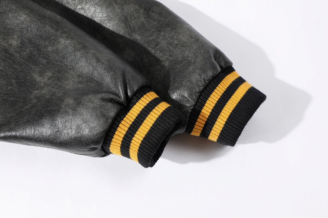 PRADA 普拉达 做旧擦脏字母logo皮衣外套 棒球服 夹克 长袖 象牙白 黑色 UPW518-15Y0-F0304-S-OOO