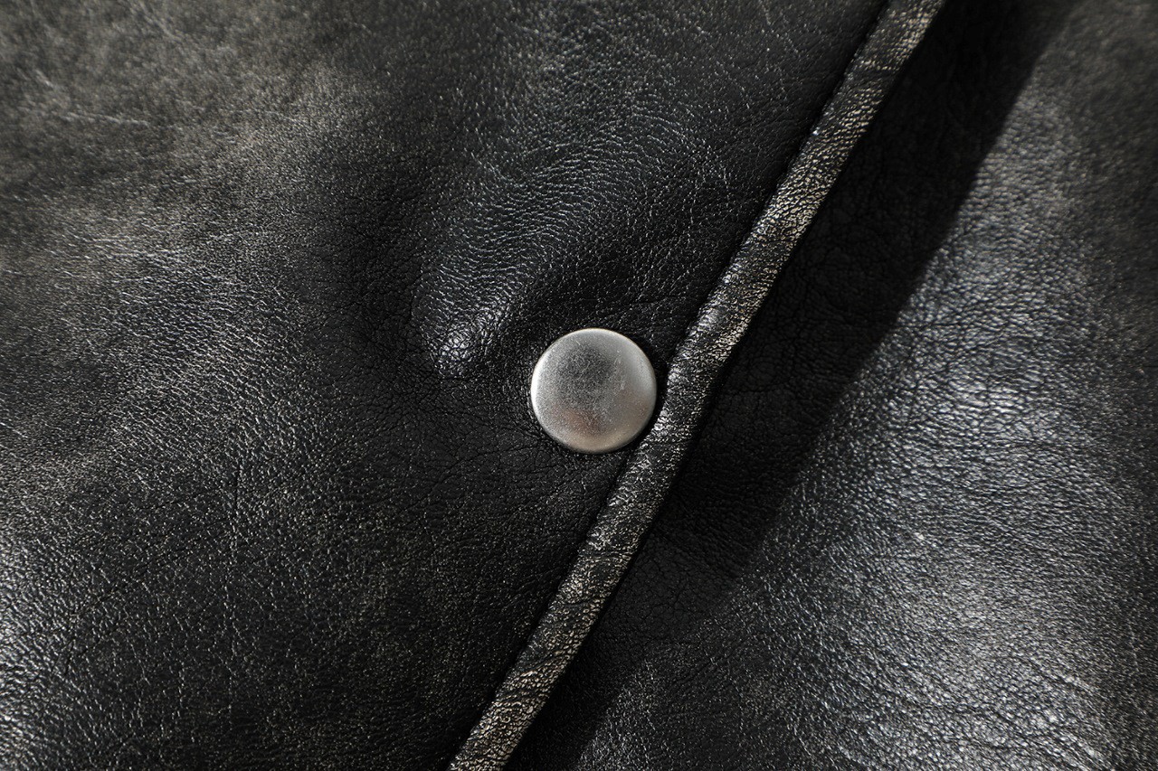 PRADA 普拉达 做旧擦脏字母logo皮衣外套 棒球服 夹克 长袖 象牙白 黑色 UPW518-15Y0-F0304-S-OOO